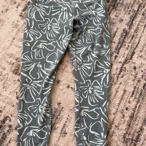 Athleta Leggings in Gray/Green and White Pattern